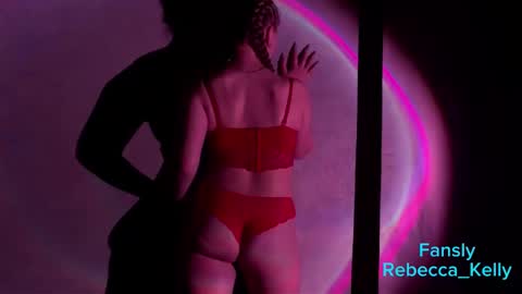 Snapshot of rebecca_____ chatting on 12/20/25, 02:07 rebecca_____ online show from 12/20/25, 02:07