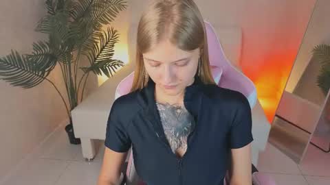 Rebecca Caldwell online show from 07/18/26, 08:51