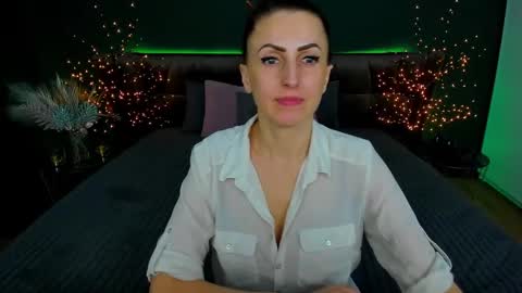 rebecca_diamonds online show from 02/05/25, 12:38