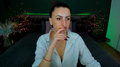 rebecca_diamonds online show from 03/10/25, 06:38