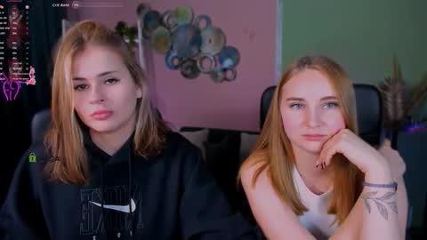 rebecca_smile_ online show from 09/28/25, 07:41