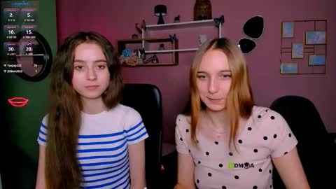 rebecca_smile_ online show from 11/26/25, 08:43