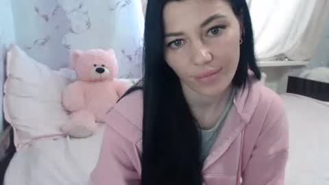 Snapshot of rebeka_08 chatting on 04/25/26, 01:52 Rebeka 08 online show from 04/25/26, 01:52