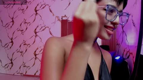 Snapshot of rebeka_baker chatting on 10/14/25, 12:06 REBEKA online show from 10/14/25, 12:06