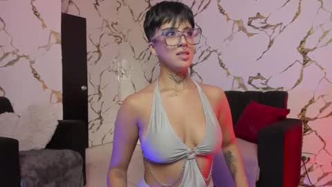 Snapshot of rebeka_baker chatting on 11/18/25, 12:31 REBEKA online show from 11/18/25, 12:31