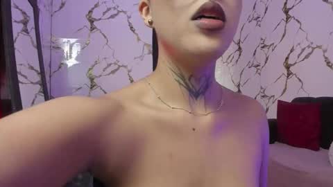 Snapshot of rebeka_baker chatting on 12/02/25, 12:32 REBEKA online show from 12/02/25, 12:32