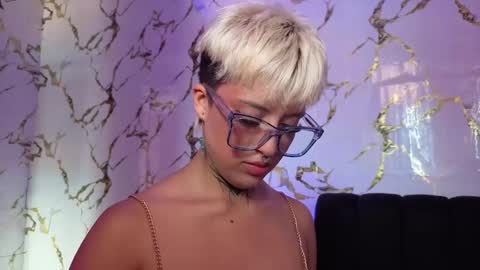 Snapshot of rebeka_baker chatting on 03/26/26, 02:33 REBEKA online show from 03/26/26, 02:33