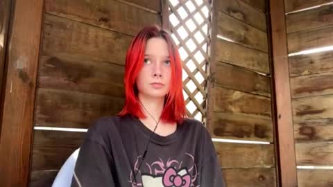 Snapshot of rebekahsivertsen chatting on 04/20/26, 10:07 Mary online show from 04/20/26, 10:07