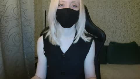 RebesaOlset online show from 12/25/24, 03:38