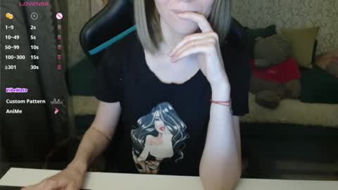 RebesaOlset online show from 10/02/25, 03:41