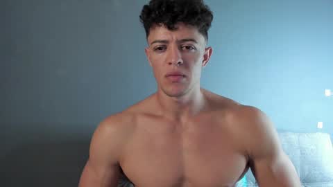 twitter REECET26 instagram RECCETAYLOR online show from 02/01/25, 02:26