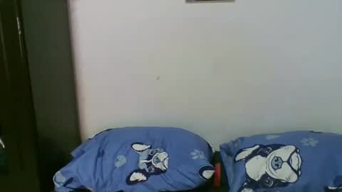 Snapshot of red08fox chatting on 05/19/26, 04:02 red08fox online show from 05/19/26, 04:02