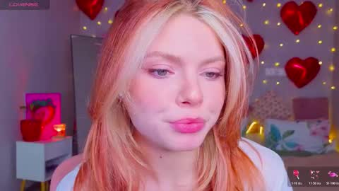 Snapshot of red__candy chatting on 03/06/26, 03:52 red__candy online show from 03/06/26, 03:52