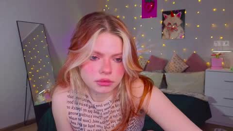 Snapshot of red__candy chatting on 04/02/26, 04:59 red__candy online show from 04/02/26, 04:59