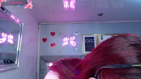Snapshot of red_bunny_v chatting on 04/12/26, 01:38 Hi Stream 800am to 200pm online show from 04/12/26, 01:38