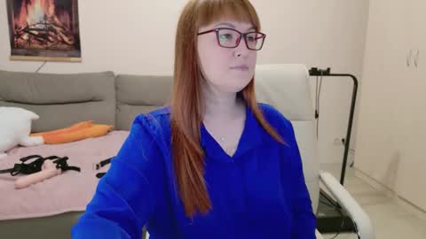 Lisa online show from 10/19/25, 08:37