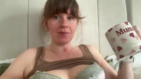Snapshot of red_head_rosie_69 chatting on 04/20/26, 08:28 Rosie online show from 04/20/26, 08:28