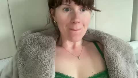Snapshot of red_head_rosie_69 chatting on 05/12/26, 06:38 Rosie online show from 05/12/26, 06:38