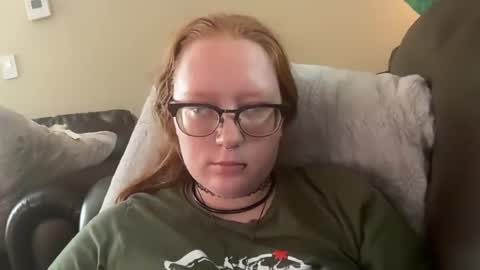 red_hot_foxx03 online show from 07/31/26, 05:56
