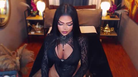 AsianRedivy online show from 11/18/25, 03:23