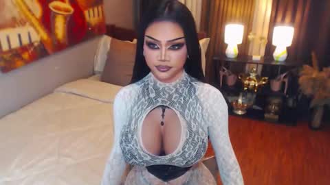 Snapshot of red_ivyy chatting on 01/17/26, 12:43 AsianRedivy online show from 01/17/26, 12:43