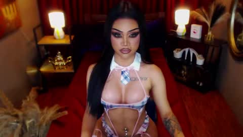 Snapshot of red_ivyy chatting on 05/03/26, 08:04 AsianRedivy online show from 05/03/26, 08:04