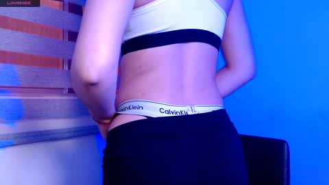 IG   OF red moonn online show from 12/13/24, 03:43