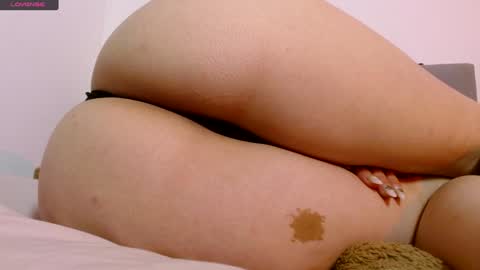 IG   OF red moonn online show from 12/27/24, 12:12