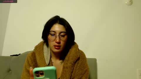 IG   OF red moonn online show from 01/06/25, 12:02