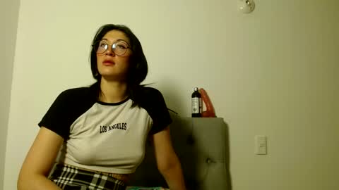 IG   OF red moonn online show from 02/10/25, 12:50