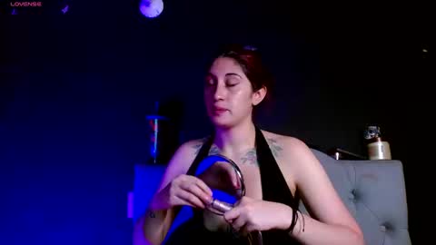 Snapshot of red_moonn chatting on 03/18/26, 01:42 IG OF red moonn online show from 03/18/26, 01:42