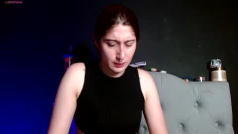 Snapshot of red_moonn chatting on 04/15/26, 04:52 IG OF red moonn online show from 04/15/26, 04:52