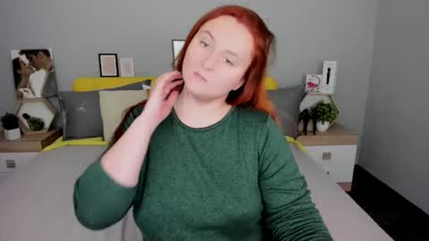 Snapshot of red_naughtyfox chatting on 03/13/26, 04:57 Lessy Fox online show from 03/13/26, 04:57