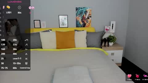 Snapshot of red_naughtyfox chatting on 03/20/26, 05:29 Lessy Fox online show from 03/20/26, 05:29