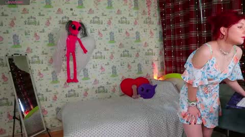 Snapshot of red_rose12 chatting on 04/11/26, 09:02 Jane online show from 04/11/26, 09:02