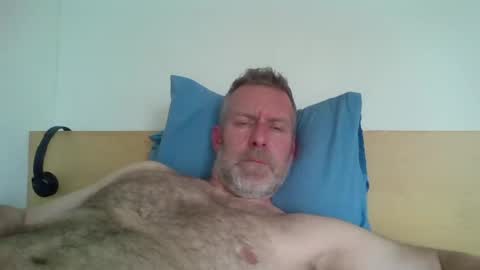 Red online show from 05/11/26, 10:32