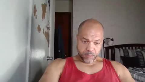 Snapshot of redbone441 chatting on 04/22/26, 03:42 Redbone online show from 04/22/26, 03:42