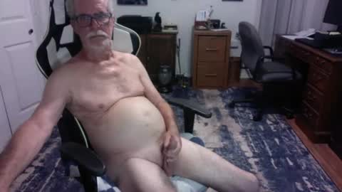 Snapshot of redbud3075 chatting on 06/13/26, 02:53 Daddy G online show from 06/13/26, 02:53