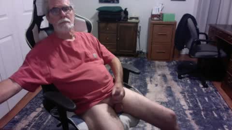 Snapshot of redbud3075 chatting on 07/17/26, 03:46 Daddy G online show from 07/17/26, 03:46