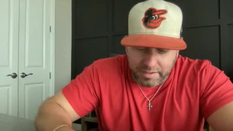 Snapshot of redbull1414 chatting on 04/14/26, 08:37 RedBull online show from 04/14/26, 08:37