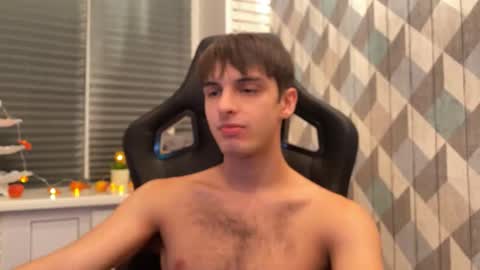 Snapshot of redbullshine chatting on 10/15/25, 06:19 redbullshine online show from 10/15/25, 06:19