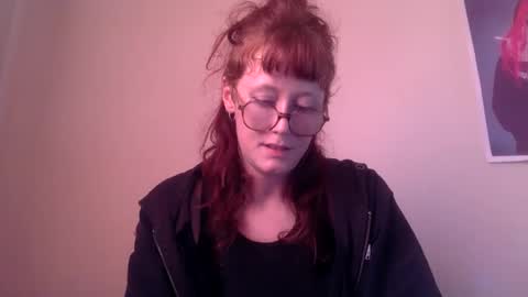 Snapshot of redcassie666 chatting on 04/08/26, 03:01 redcassie666 online show from 04/08/26, 03:01