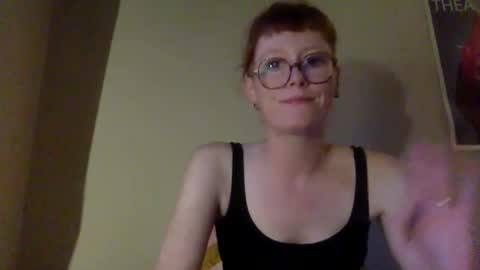 Snapshot of redcassie666 chatting on 04/29/26, 07:09 redcassie666 online show from 04/29/26, 07:09
