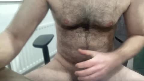 Snapshot of reddbear89 chatting on 11/16/25, 08:09 hornyslutbear online show from 11/16/25, 08:09