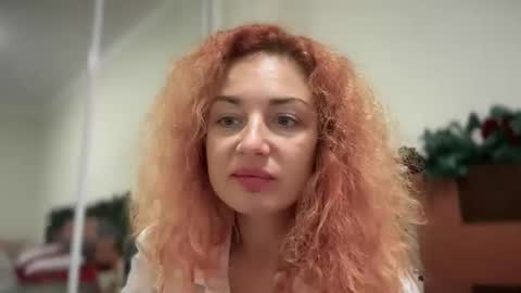 reddgirll online show from 11/28/25, 10:40