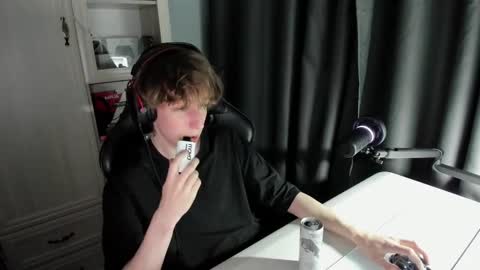 reddissq online show from 12/26/24, 04:32