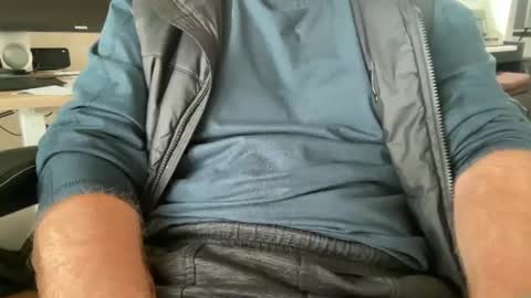 Snapshot of reddy10xxx chatting on 02/16/25, 09:16 reddy10xxx online show from 02/16/25, 09:16