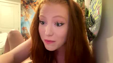 RedGingerSnapz online show from 12/01/25, 03:22