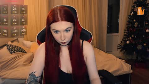 Snapshot of redhaired_kitty chatting on 12/28/24, 10:02 Lina online show from 12/28/24, 10:02