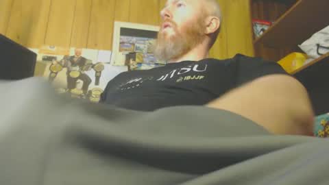 Snapshot of redhead4fun chatting on 01/11/25, 04:36 theredhead4fun online show from 01/11/25, 04:36